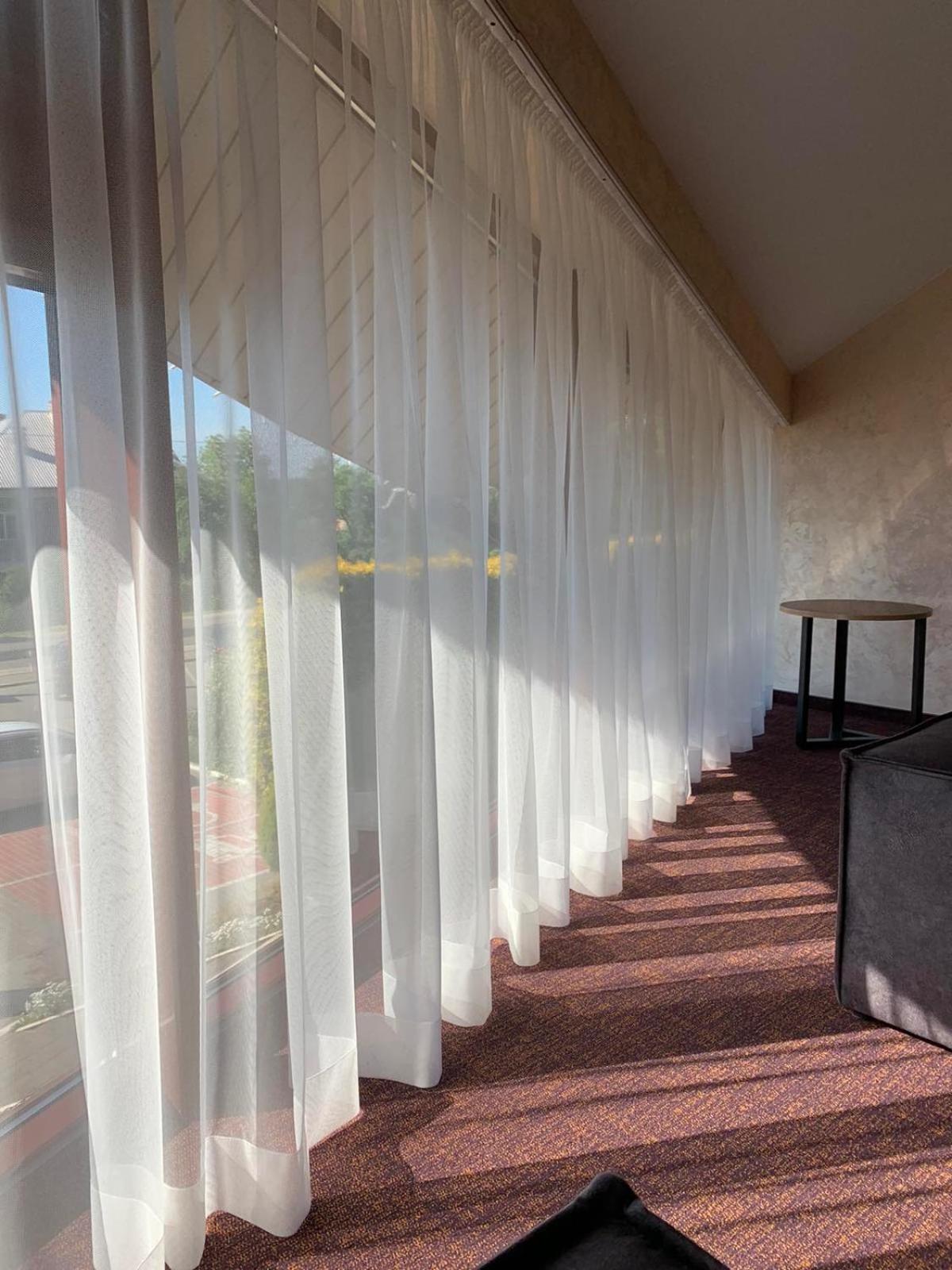 Arta City Hotel Yavoriv  Ngoại thất bức ảnh