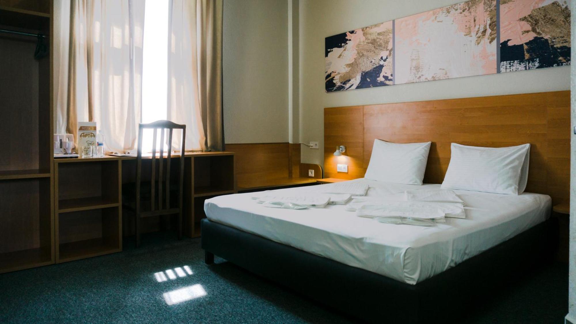 Arta City Hotel Yavoriv  Ngoại thất bức ảnh